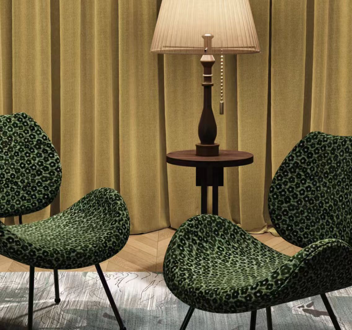 Fabraic Tolg Patrún blossom Plum Jacquard Ardchaighdeáin